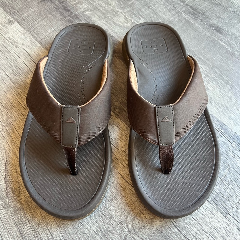 Reef Men's Brown Flip Flops Size 12